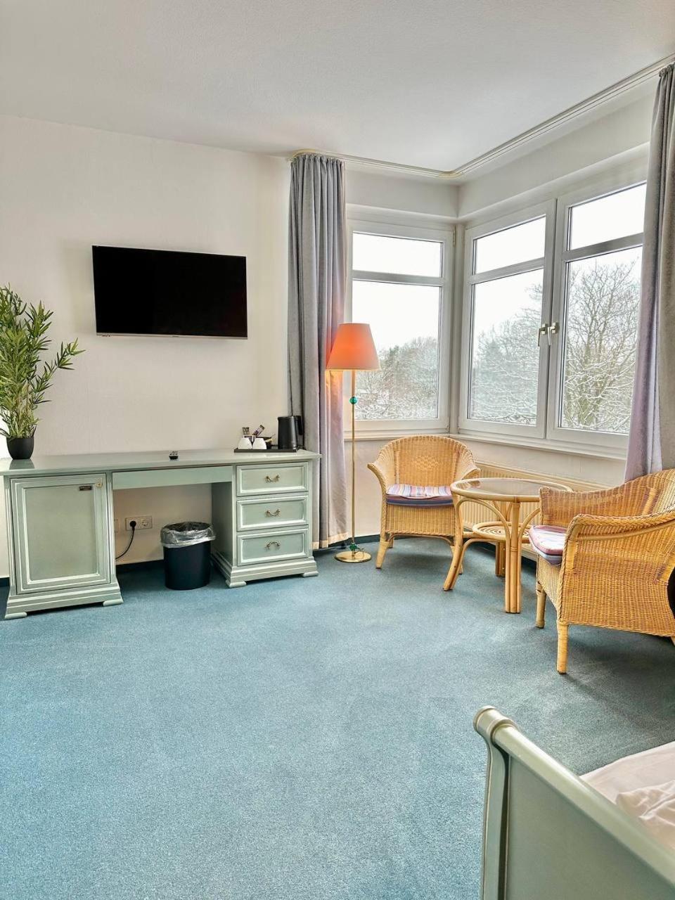 Gaestehaus Weserblick Am Weser-Sandstrand Berne Екстер'єр фото