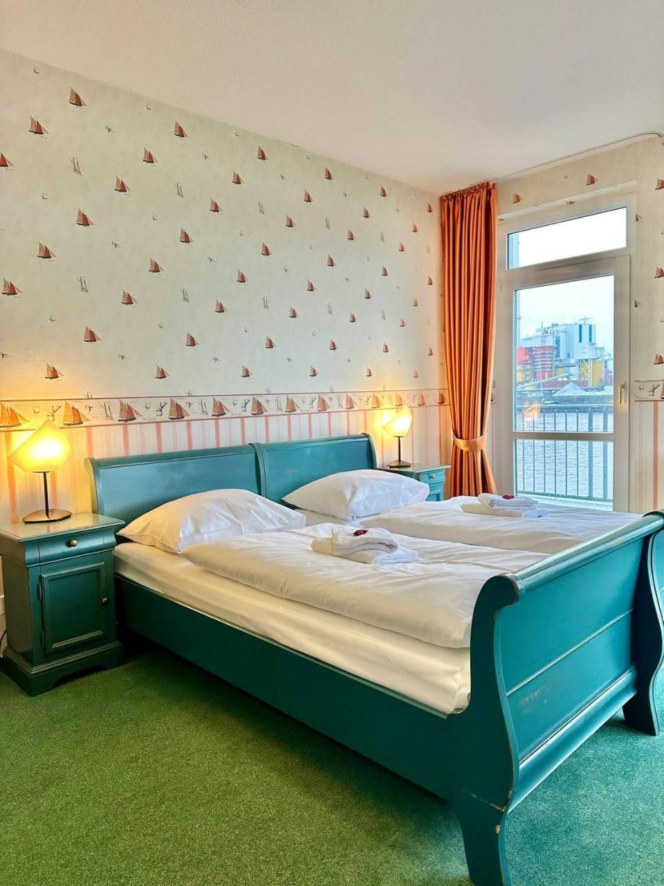 Gaestehaus Weserblick Am Weser-Sandstrand Berne Екстер'єр фото
